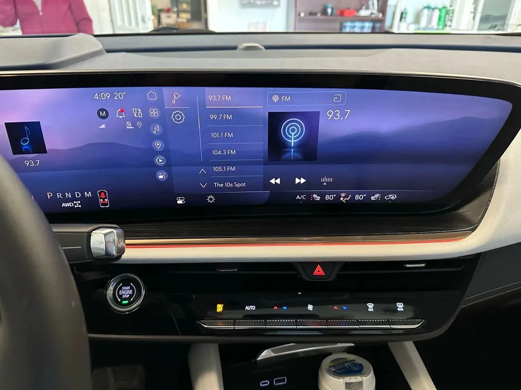 Buick Envision photo 19