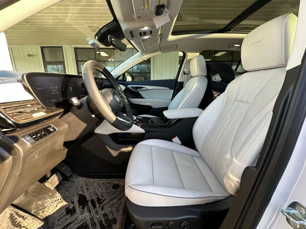 Buick Envision photo 9