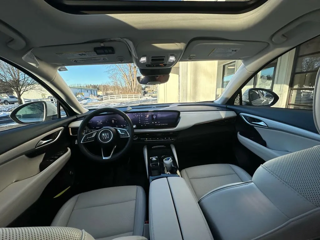 Buick Envision photo 8