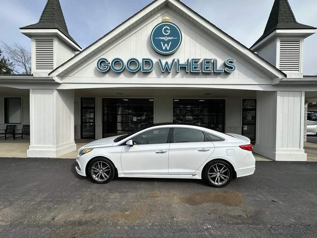 2015 Hyundai Sonata Sport 2.0T for sale in Liverpool, OH
