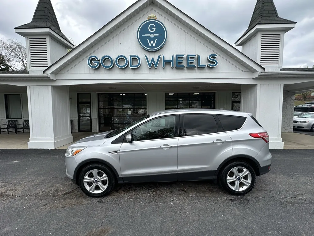 2015 Ford Escape SE for sale in Liverpool, OH