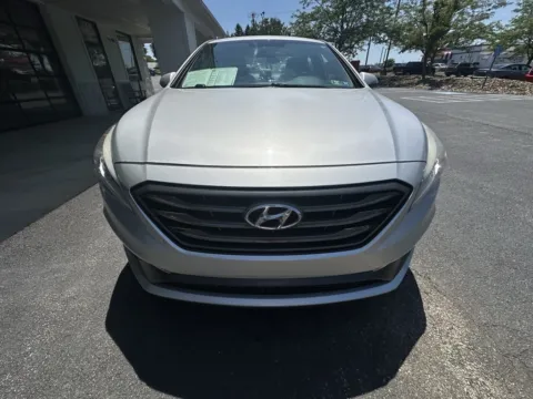 More photos of 2016 Hyundai Sonata at Good Wheels, OH