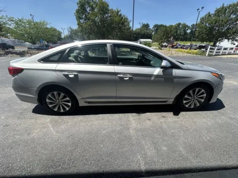 More photos of 2016 Hyundai Sonata at Good Wheels, OH