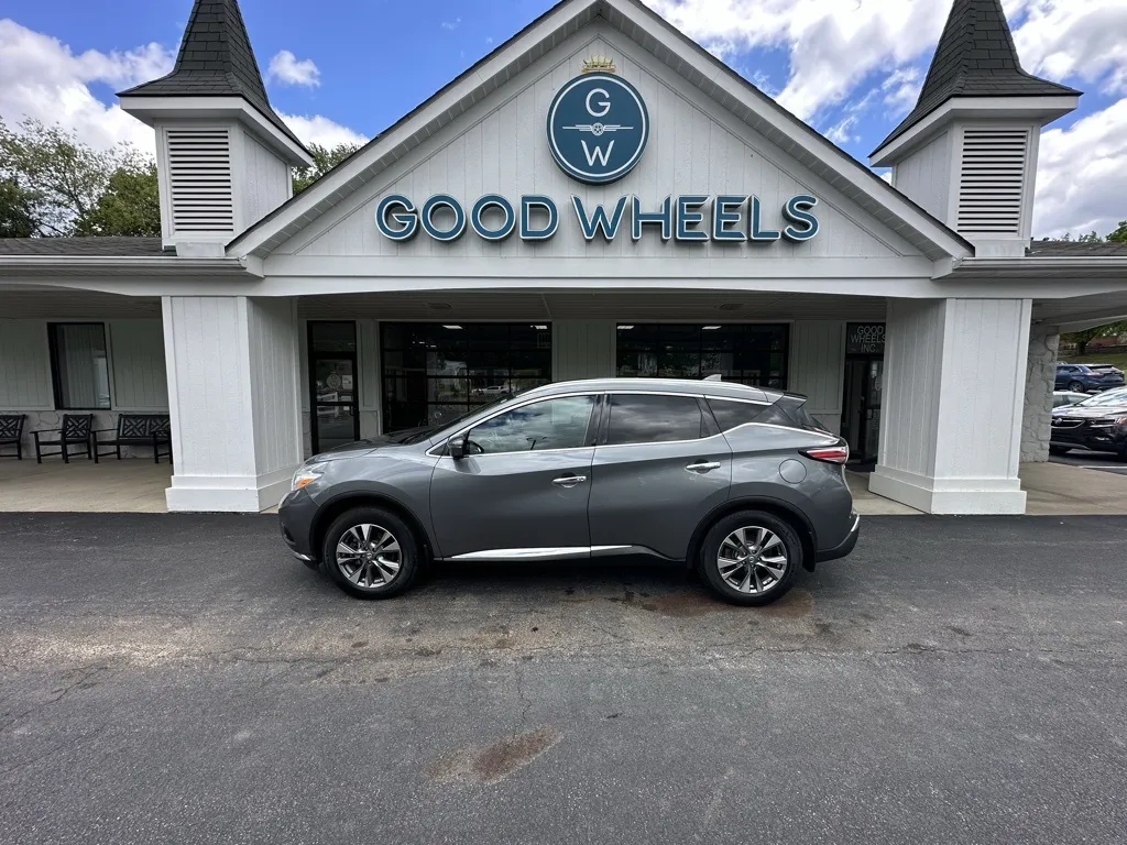 2017 Nissan Murano SL for sale in Liverpool, OH