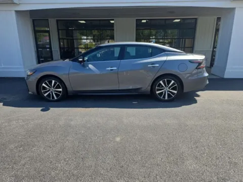 Photos of 2019 Nissan Maxima SV Sedan 4D for sale in Liverpool, OH at Good Wheels