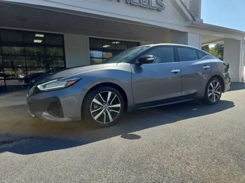 Another view of 2019 Nissan Maxima SV Sedan 4D for sale in Liverpool, OH at Good Wheels