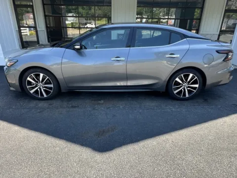 Photos of 2019 Nissan Maxima 3.5 SV for sale in Liverpool, OH at Good Wheels