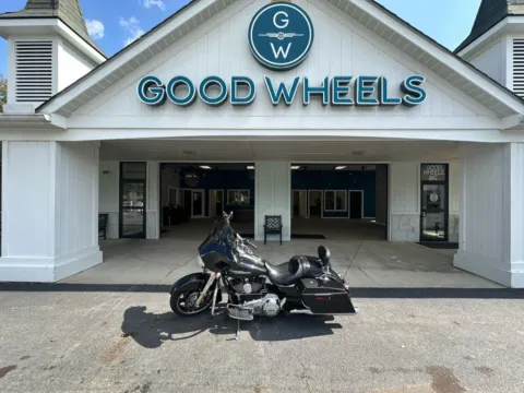 Black 2013 HARLEY DAVIDSON STREET GLIDE for sale in Liverpool, OH