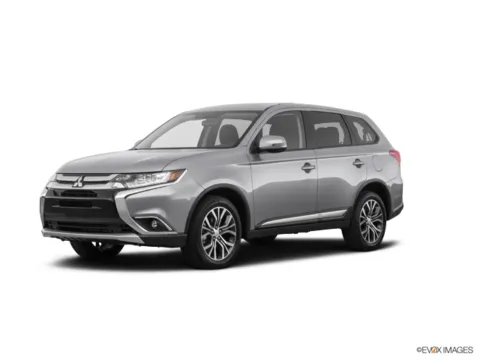 Silver 2018 Mitsubishi Outlander LE Sport Utility 4D for sale in Liverpool, OH