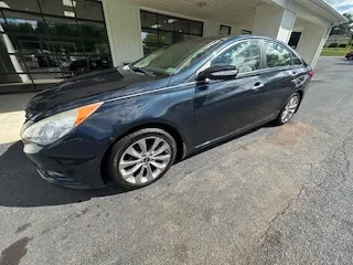 Photos of 2012 Hyundai Sonata Limited for sale in Liverpool, OH at Good Wheels