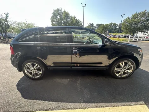 More photos of 2013 Ford Edge Limited at Good Wheels, OH