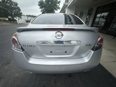 More photos of 2009 Nissan Altima 2.5 SL at Good Wheels, OH