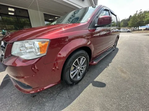 Another view of 2017 Dodge Grand Caravan SXT for sale in Liverpool, OH at Good Wheels