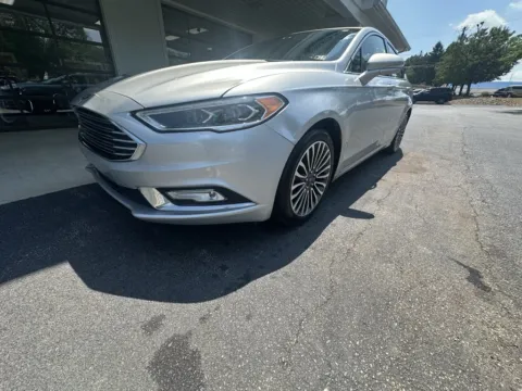 Another view of 2017 Ford Fusion SE for sale in Liverpool, OH at Good Wheels