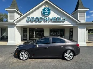 Black 2015 Chevrolet Cruze LTZ Auto for sale in Liverpool, OH