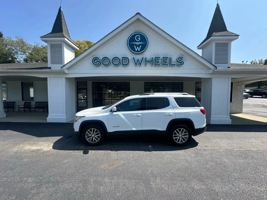 White 2018 GMC Acadia SLE-2 Sport Utility 4D for sale in Liverpool, OH