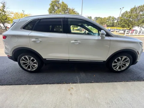 More photos of 2017 Lincoln MKC Select Sport Utility 4D at Good Wheels, OH