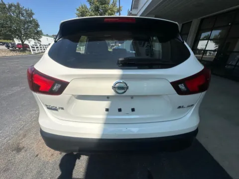 More photos of 2017 Nissan Rogue Sport SL Sport Utility 4D at Good Wheels, OH