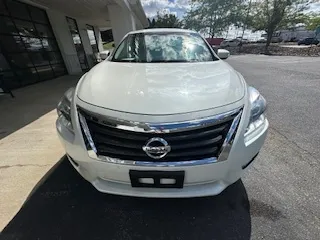 Another view of 2013 Nissan Altima 2.5 SL for sale in Liverpool, OH at Good Wheels