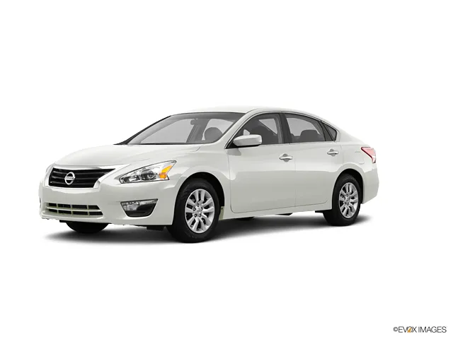 2013 Nissan Altima 2.5 SL Sedan 4D for sale in Liverpool, OH