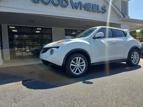 Another view of 2013 Nissan JUKE SV Sport Utility 4D for sale in Liverpool, OH at Good Wheels