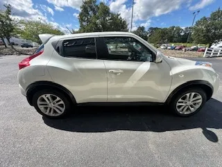 Photos of 2013 Nissan JUKE for sale in Liverpool, OH at Good Wheels