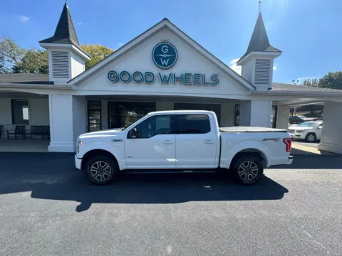 White 2016 Ford F-150 SuperCrew Cab XLT Pickup 4D 5 1/2 ft for sale in Liverpool, OH
