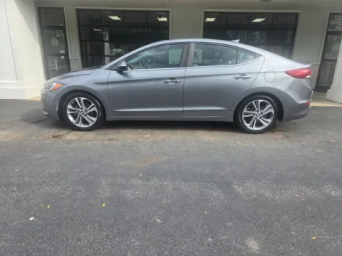 Photos of 2017 Hyundai Elantra Limited Sedan 4D for sale in Liverpool, OH at Good Wheels