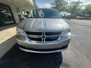 More photos of 2015 Dodge Grand Caravan SE at Good Wheels, OH