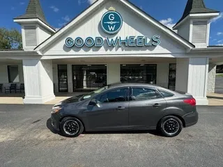 Gray 2018 Ford Focus S for sale in Liverpool, OH