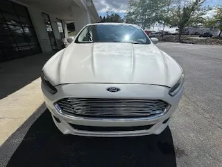 White 2013 Ford Fusion Titanium for sale in Liverpool, OH