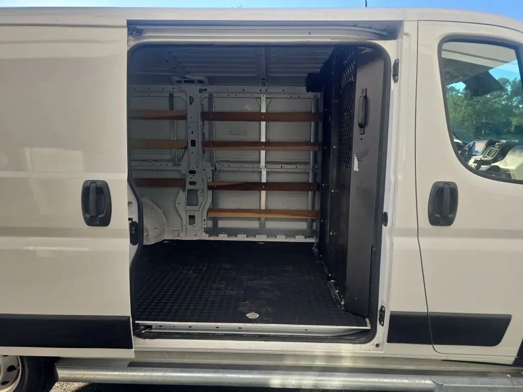 Ram Cargo Van photo 8