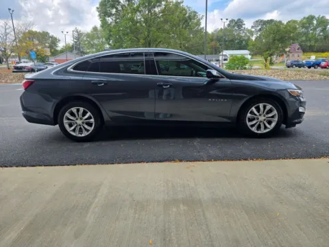 More photos of 2021 Chevrolet Malibu LT Sedan 4D at Good Wheels, OH