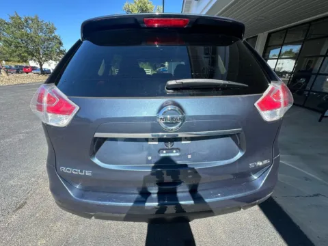 More photos of 2016 Nissan Rogue SV Sport Utility 4D at Good Wheels, OH