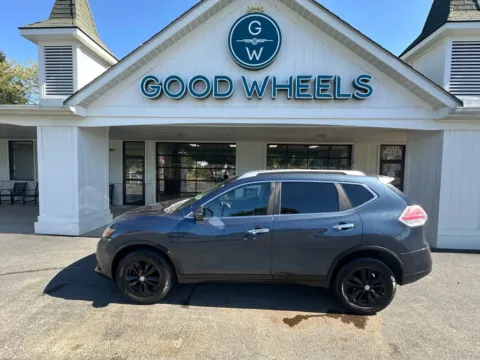 Gray 2016 Nissan Rogue SV Sport Utility 4D for sale in Liverpool, OH