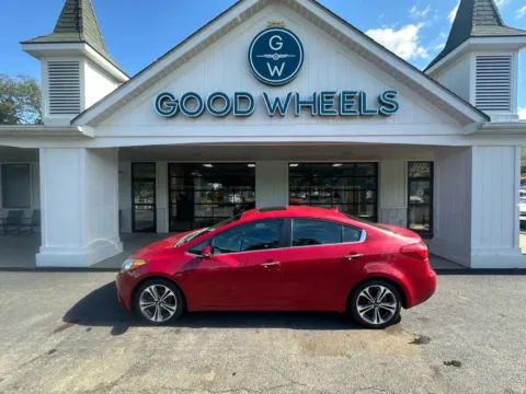 Red 2015 Kia Forte EX Sedan 4D for sale in Liverpool, OH
