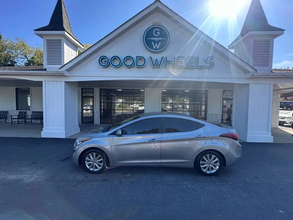Gray 2014 Hyundai Elantra SE Sedan 4D for sale in Liverpool, OH