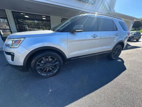 Photos of 2018 Ford Explorer XLT Sport Utility 4D for sale in Liverpool, OH at Good Wheels