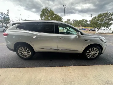 More photos of 2018 Buick Enclave Premium Sport Utility 4D at Good Wheels, OH