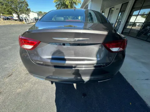 More photos of 2015 Chrysler 200 S Sedan 4D at Good Wheels, OH
