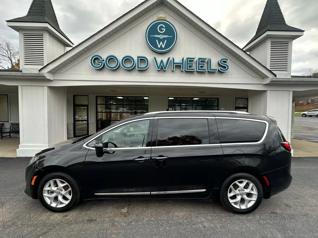 2018 Chrysler Pacifica Touring L Plus