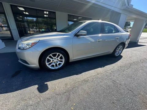 Photos of 2013 Chevrolet Malibu LT Sedan 4D for sale in Liverpool, OH at Good Wheels