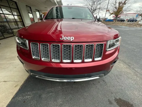 Another view of 2015 Jeep Grand Cherokee Limited Sport Utility 4D for sale in Liverpool, OH at Good Wheels