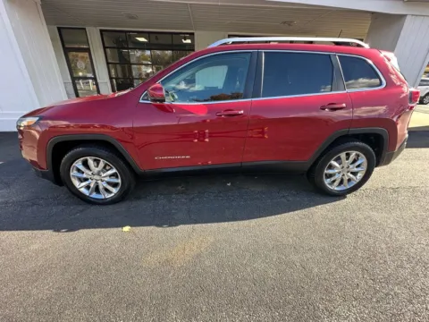 Photos of 2016 Jeep Cherokee Limited Sport Utility 4D for sale in Liverpool, OH at Good Wheels