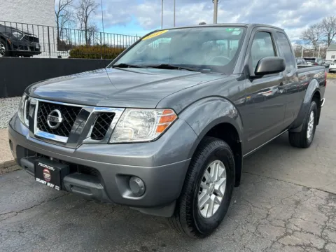 Gray 2017 Nissan Frontier SV for sale in Meriden, CT