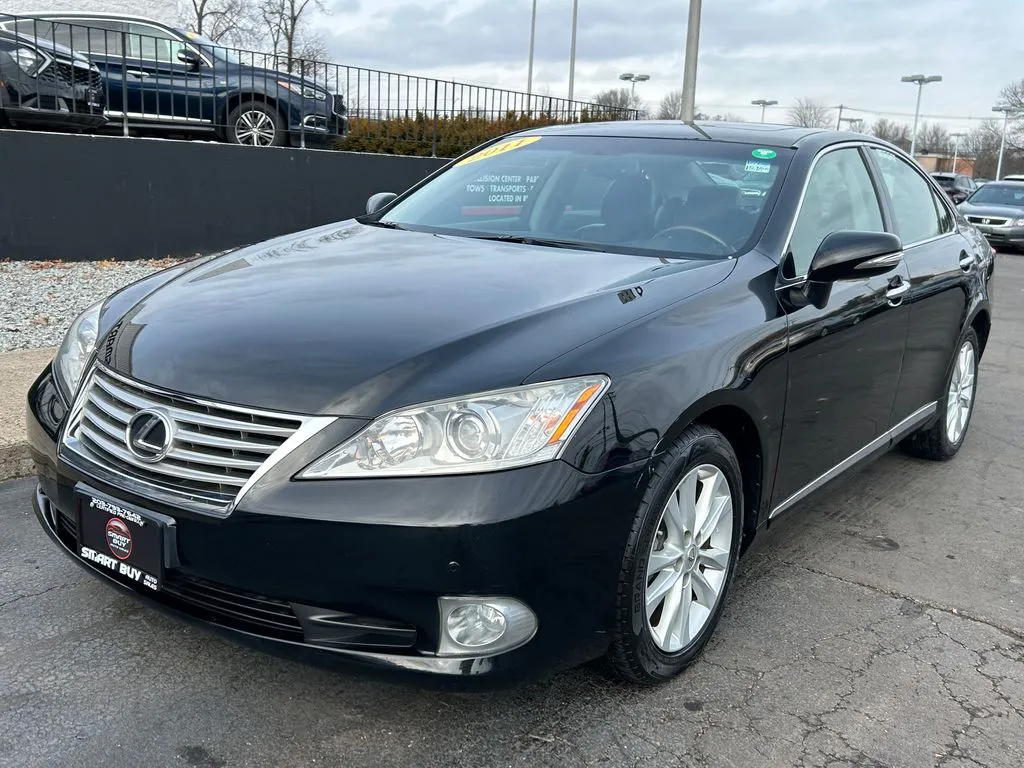 2011 Lexus ES 350's photo