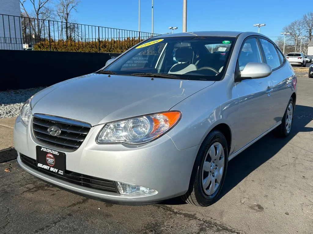 2008 Hyundai Elantra SE's photo