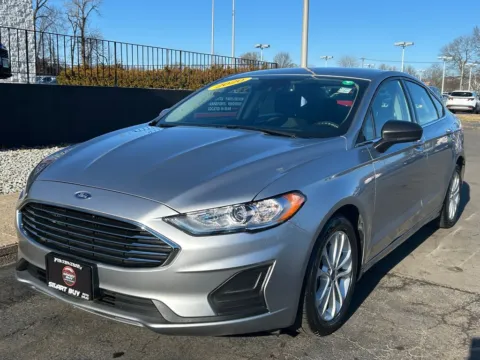 Silver 2020 Ford Fusion Hybrid SE for sale in Meriden, CT
