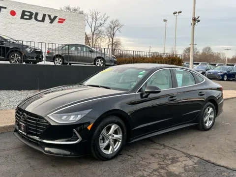 Photos of 2023 Hyundai Sonata SE for sale in Meriden, CT at Smart Buy Auto Sales