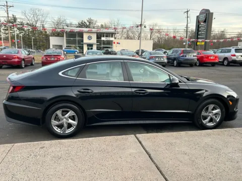 More photos of 2023 Hyundai Sonata SE at Smart Buy Auto Sales, CT